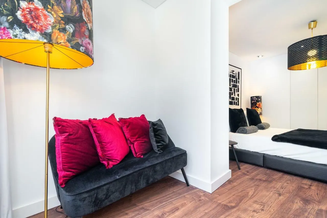 Whome | Graca Family Apartment Lisbon Portugal