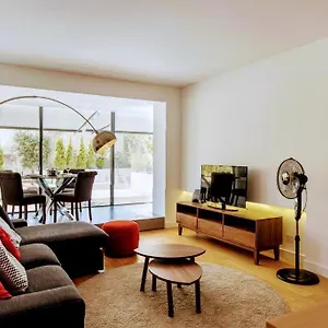 Marques De Pombal Terrace By Village Apartment