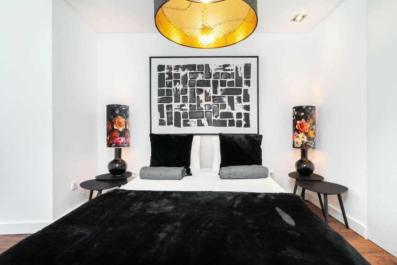 Whome | Graca Family Apartment Lisbon Portugal